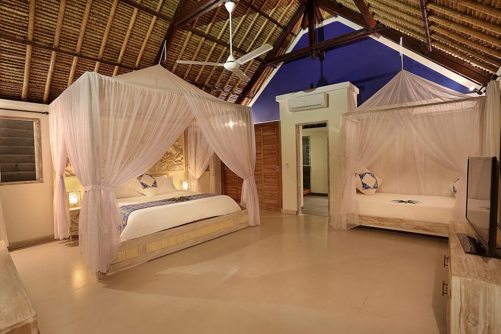 Villa Bukit Nusa Lembongan Exterior photo