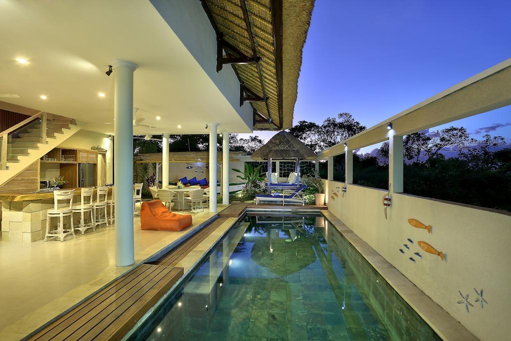 Villa Bukit Nusa Lembongan Exterior photo
