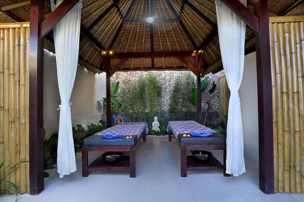 Villa Bukit Nusa Lembongan Exterior photo