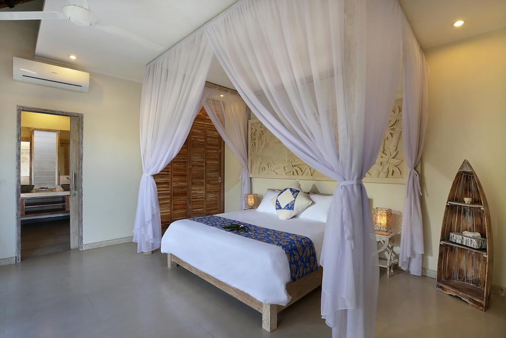 Villa Bukit Nusa Lembongan Exterior photo