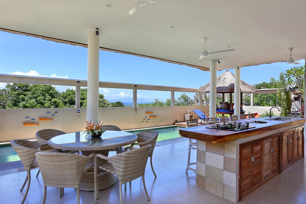 Villa Bukit Nusa Lembongan Exterior photo