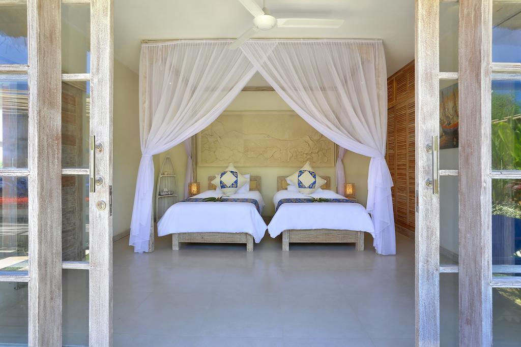 Villa Bukit Nusa Lembongan Exterior photo